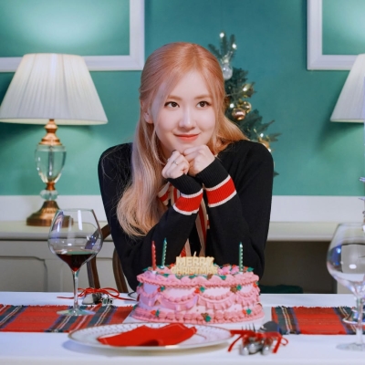 BP_-_Blackpink_Christmas_Special_2024_28129.jpg