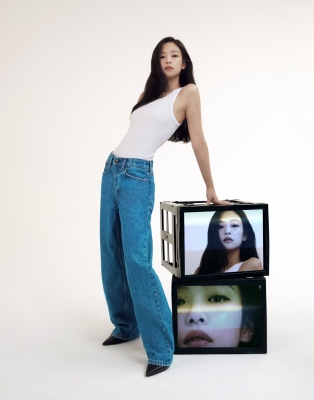 Jennie_-_Calvin_Klein_2024_282029.jpg