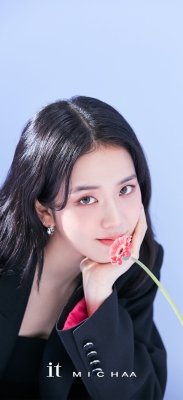 Jisoo_-_itMICHAA_SpringSummer_2021_282229.jpg