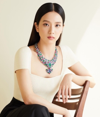 Jisoo_-_Cartier_2022_28429.jpg