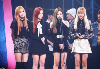 BP_-_Asia_Artist_Awards_2016_2816229.jpg