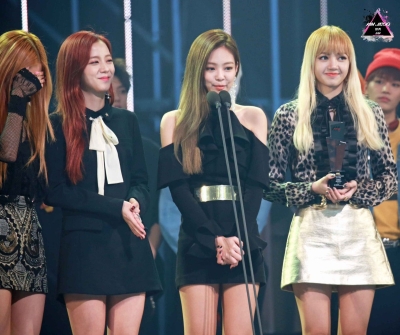 BP_-_Asia_Artist_Awards_2016_2824729.jpg